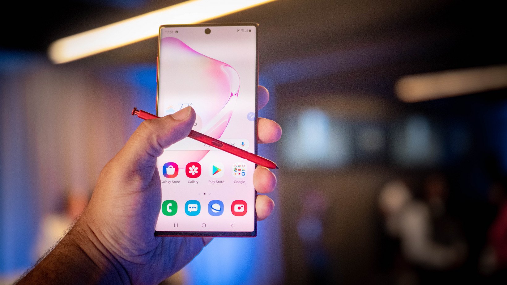 Samsung Note 10 is the Best Phone for Trading in 2019 Due to it's large screen and battery life
